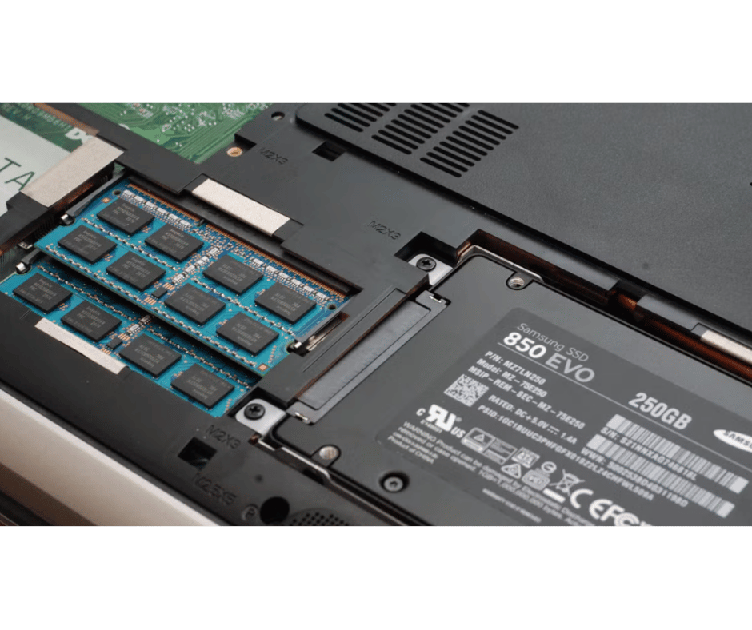 Laptop internals: RAM modules and a Samsung 850 EVO 250GB SSD visible in the drive bay area